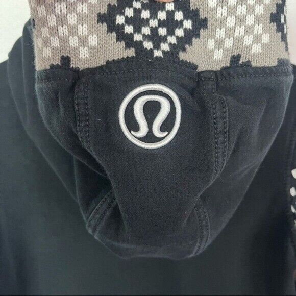Lululemon Black & White Knit Fair Isle Printed Scuba Full Zip Athletic Jacket 6 - Picture 8 of 8